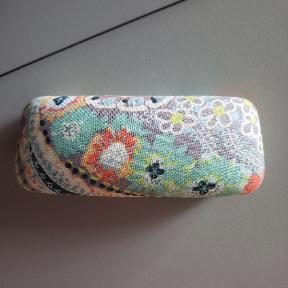Vera Bradley Sunglasses/Glasses Case Green Orange Intricate Design